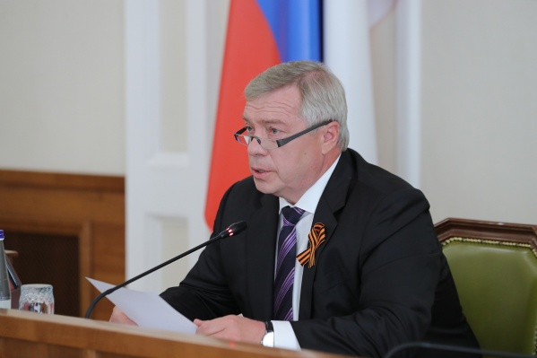 Голубев поговорил с пострадавшими предпринимателями спустя неделю после блокировки работы рынков Голубев поговорил с пострадавшими предпринимателями спустя неделю после блокировки работы рынков