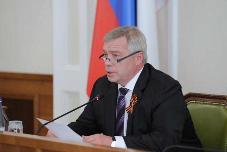 Голубев поговорил с пострадавшими предпринимателями спустя неделю после блокировки работы рынков Голубев поговорил с пострадавшими предпринимателями спустя неделю после блокировки работы рынков
