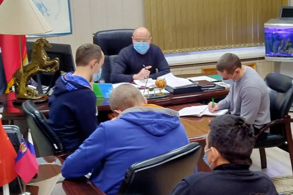Глава Таштагольского района провел оперативное совещание после рабочего визита Михаила Мишустина в Кузбасс Глава Таштагольского района провел оперативное совещание после рабочего визита Михаила Мишустина в Кузбасс