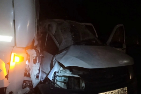 Пассажир легковушки скончался до приезда скорой помощи Пассажир легковушки скончался до приезда скорой помощи