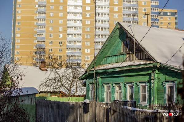 Такое соседство давит Такое соседство давит
