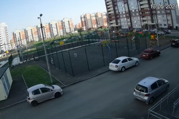 Тело девушки нашли в одном из дворов Тело девушки нашли в одном из дворов