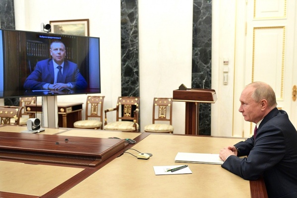 Владимир Путин в режиме видеоконференции провел встречу с Михаилом Евраевым Владимир Путин в режиме видеоконференции провел встречу с Михаилом Евраевым