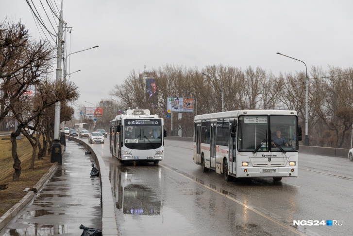 В минувшем апреле троллейбусы вернули на Коммунальный мост В минувшем апреле троллейбусы вернули на Коммунальный мост