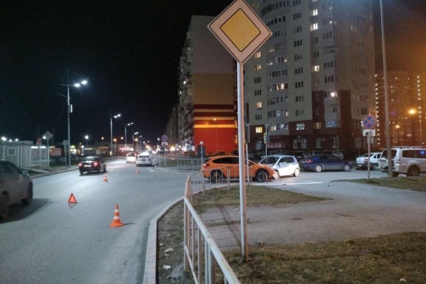 В результате аварии и погони никто серьезных травм не получил В результате аварии и погони никто серьезных травм не получил