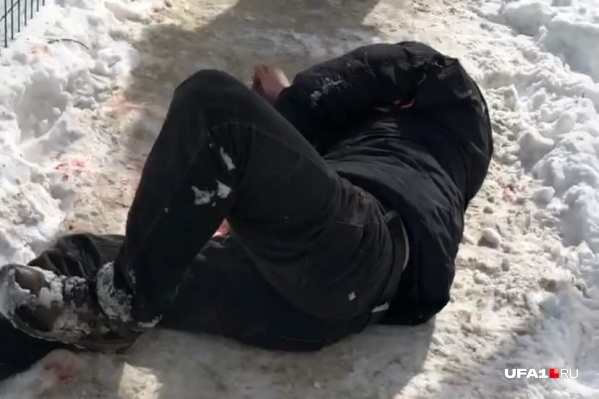 Обвиняемый в убийстве пытался наложить на себя руки Обвиняемый в убийстве пытался наложить на себя руки