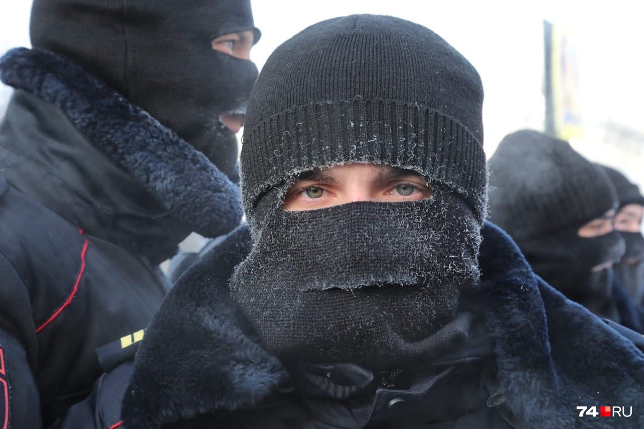 ...и все-таки сохранять лицо ...и все-таки сохранять лицо