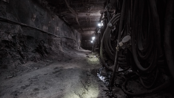 Следком выясняет причины инцидента на шахте «СДС» в Кузбассе