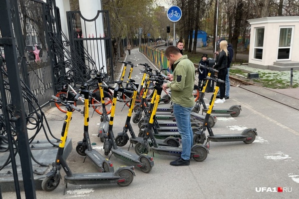 Пока что рынок проката электросамокатов в Уфе горожане называют одним <nobr class="_">словом —</nobr> бардак Пока что рынок проката электросамокатов в Уфе горожане называют одним <nobr class="_">словом —</nobr> бардак