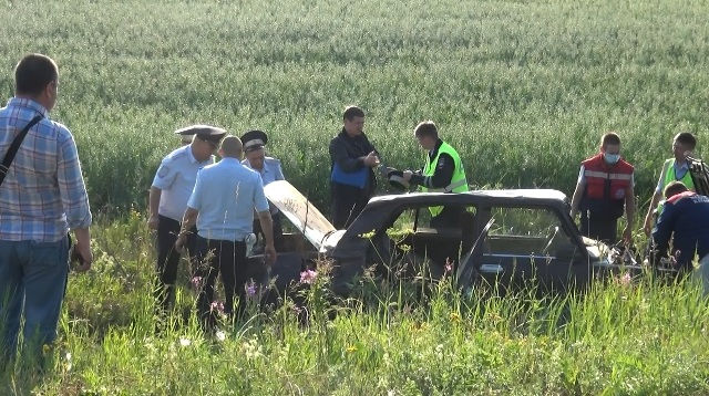 В Свердловской области инспекторы ГИБДД расстреляли машину нарушителя