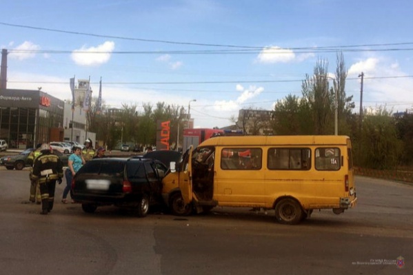 Семь человек оказались в больнице в результате двух ДТП в Волгоградской области Семь человек оказались в больнице в результате двух ДТП в Волгоградской области