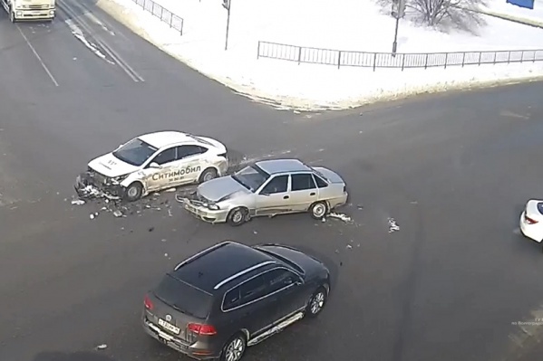 Предварительным виновником ДТП признали водителя Daewoo Предварительным виновником ДТП признали водителя Daewoo