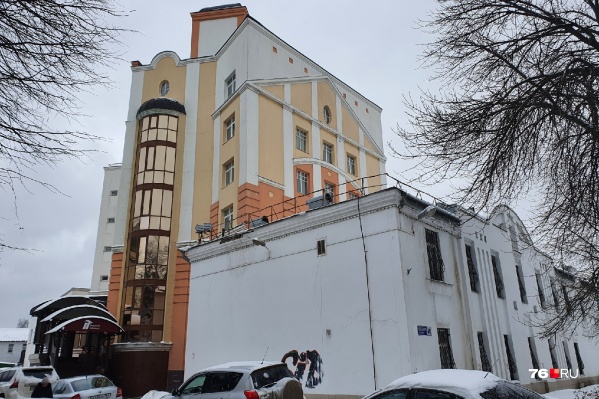 Здания и территории фабрики вернулись к ярославским владельцам Здания и территории фабрики вернулись к ярославским владельцам 