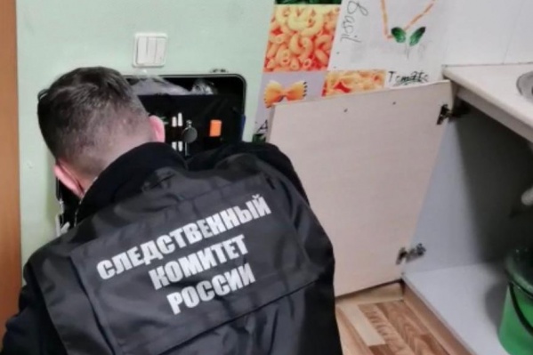 Сосед сейчас находится под стражей Сосед сейчас находится под стражей
