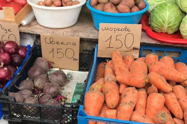 Космические цены на овощи народ заметил еще в мае