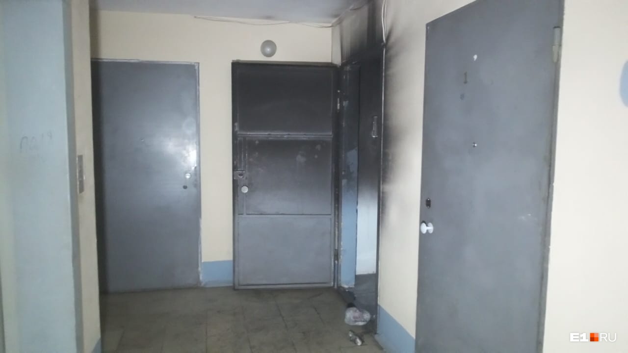 Пожар начался на шестом этаже Пожар начался на шестом этаже