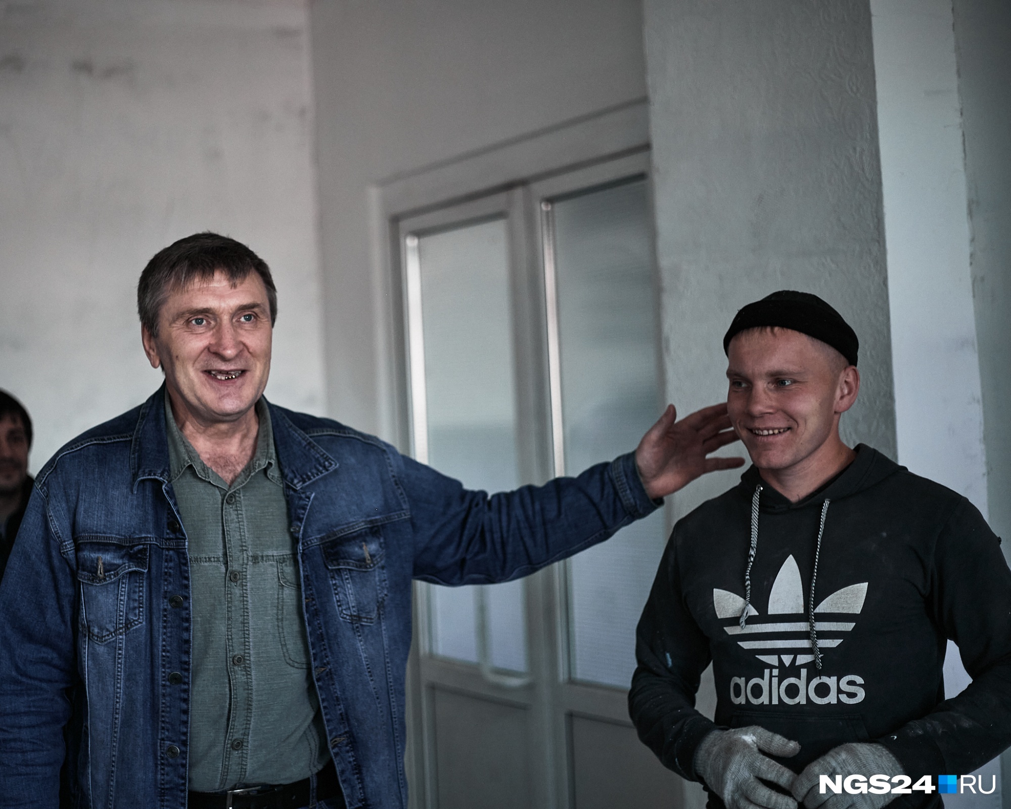Многих учащихся Мальцев знает лично Многих учащихся Мальцев знает лично