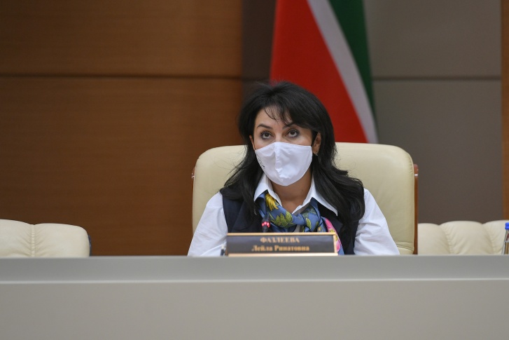 Вице-премьер РТ Лейла Фазлеева возглавляет региональный оперштаб по борьбе с <nobr class="_">COVID-19</nobr> Вице-премьер РТ Лейла Фазлеева возглавляет региональный оперштаб по борьбе с <nobr class="_">COVID-19</nobr>