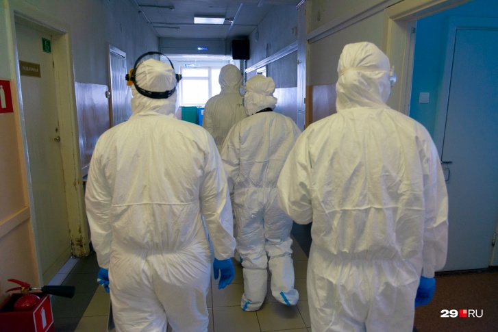 Число больных в реанимациях растет Число больных в реанимациях растет