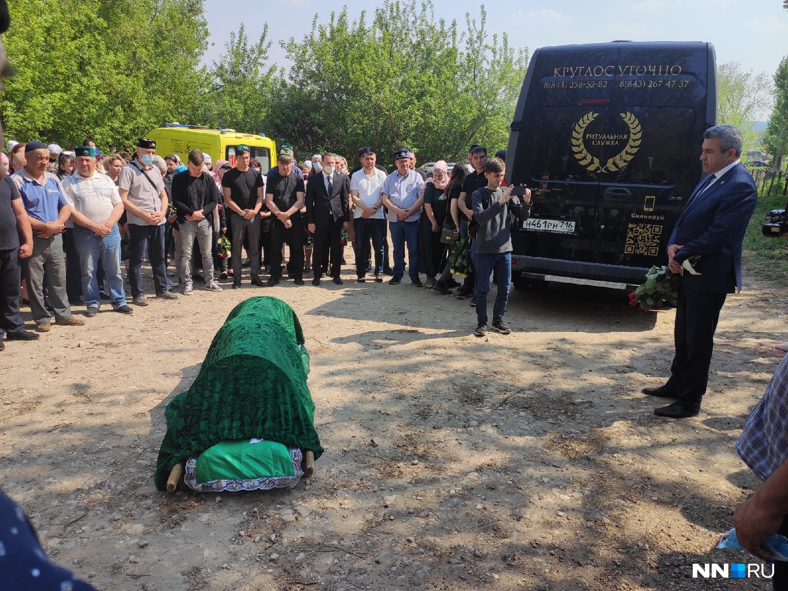 Прощание с учителем в Казани фото с похорон