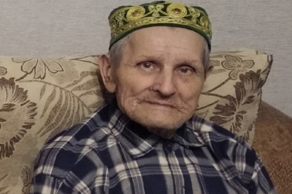86-летний Галимзян Ахтямзянов, по словам родственников, гуляет каждый день возле дома, но 9 мая он не вернулся с улицы<br> 86-летний Галимзян Ахтямзянов, по словам родственников, гуляет каждый день возле дома, но 9 мая он не вернулся с улицы<br>