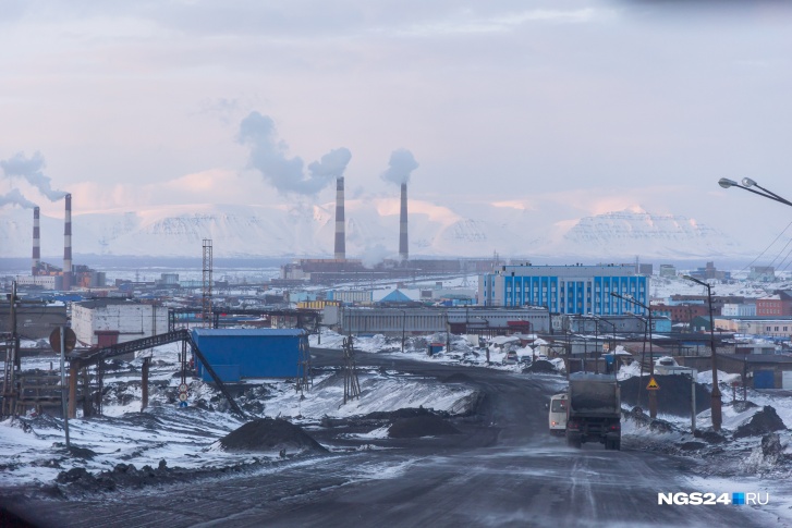 Норильск считается одним из самых грязных городов мира из-за выбросов с предприятий Норильск считается одним из самых грязных городов мира из-за выбросов с предприятий
