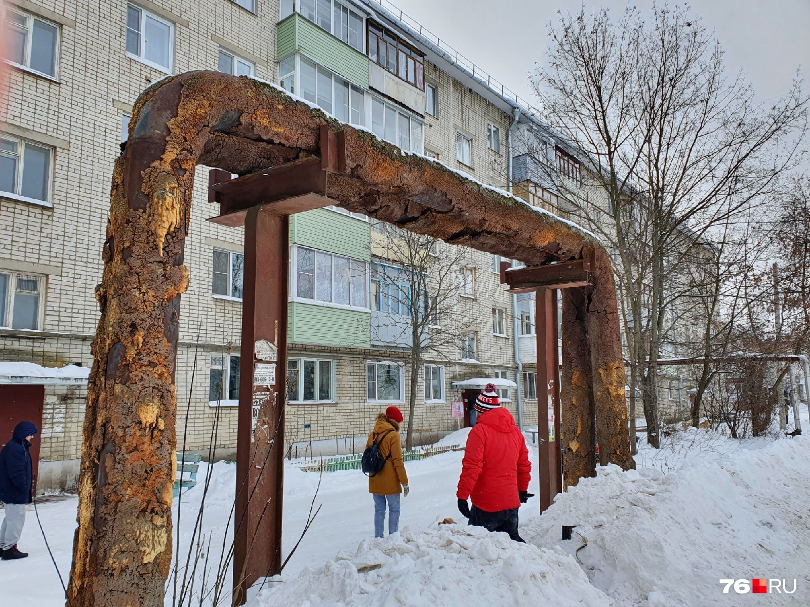 Изношенность коммунальных сетей в Ростове видна невооруженным взглядом. <nobr class="_">И так —</nobr> <nobr class="_">во всем</nobr> городе Изношенность коммунальных сетей в Ростове видна невооруженным взглядом. <nobr class="_">И так —</nobr> <nobr class="_">во всем</nobr> городе