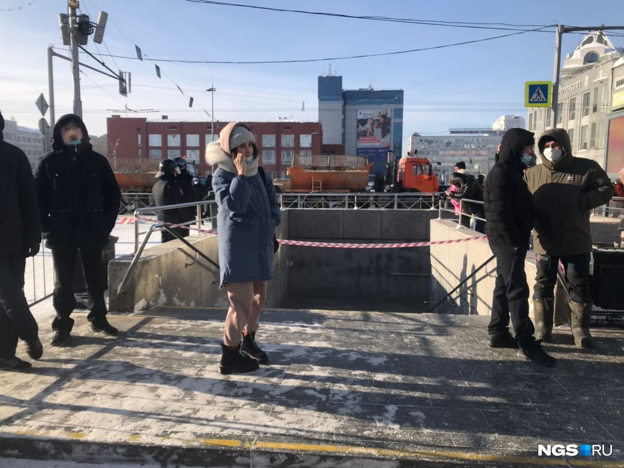 Свежие новости новосибирск сегодня нгс. Митинги в Новосибирске 2021. Закрытый Новосибирск. Митинг 31 января с высоты. Метро НГС новости.