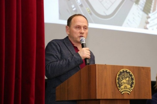 Олег Байдин работает в администрации <nobr class="_">с 2017 года</nobr> Олег Байдин работает в администрации <nobr class="_">с 2017 года</nobr>