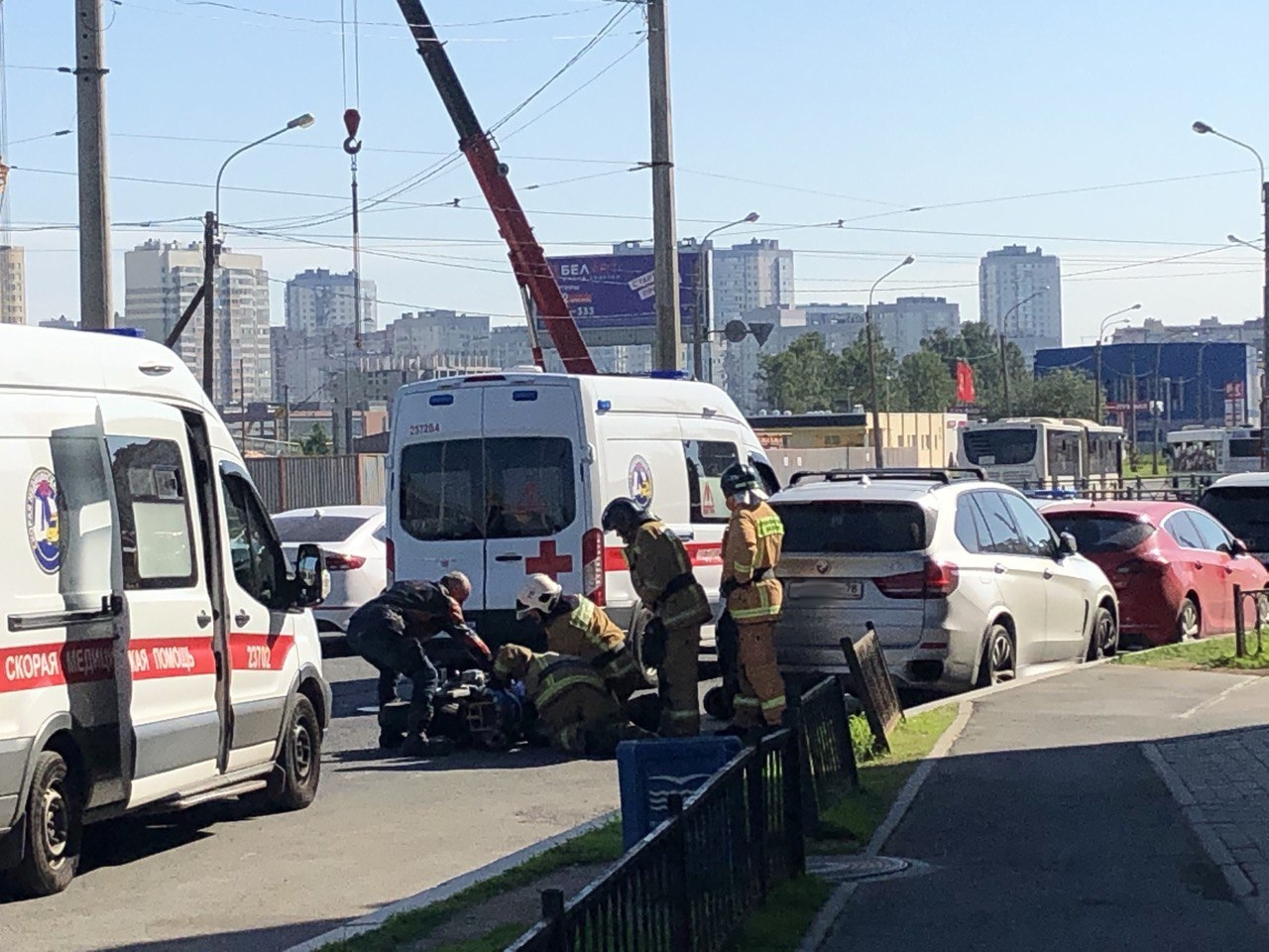 Покажи аварию в питере. ДТП на Савушкина сегодня в СПБ. Авария с мотоциклом на Савушкина. Авария на Савушкина сегодня в СПБ.