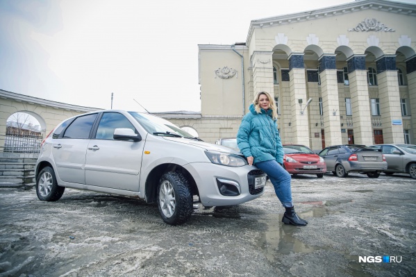 Татьяна Карташова ездит на отечественной «Ладе-Калине» Татьяна Карташова ездит на отечественной «Ладе-Калине»