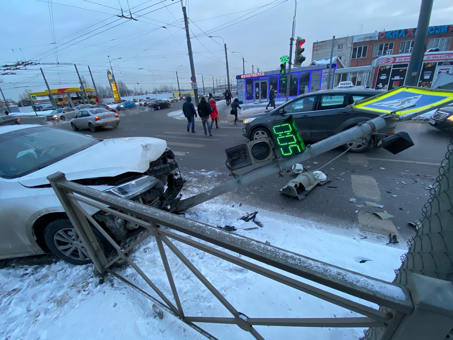 Видео аварии в санкт петербурге вчера. ДТП В Санкт-Петербурге вчера.