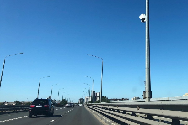 За первый день работы на Октябрьском мосту «Скат» выписал более <nobr class="_">1300 штрафов</nobr> За первый день работы на Октябрьском мосту «Скат» выписал более <nobr class="_">1300 штрафов</nobr>