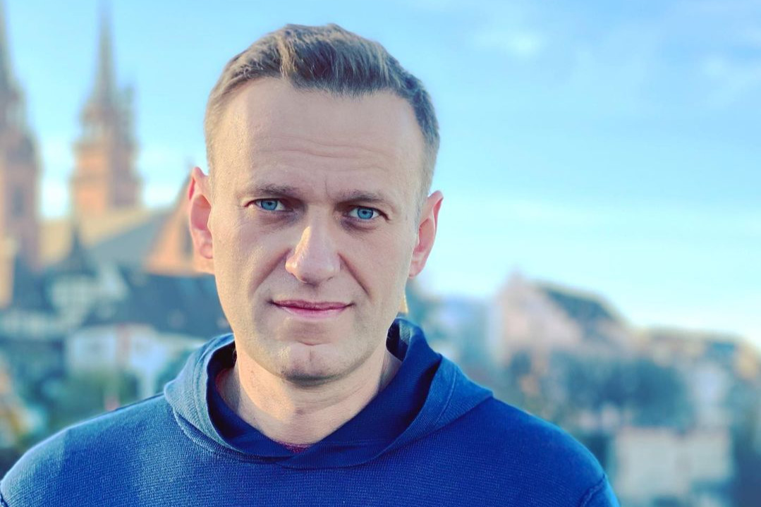 «Сидит ровно за то, что не умер»: что известные уральцы говорят о Навальном, протестах и дворце для Путина
