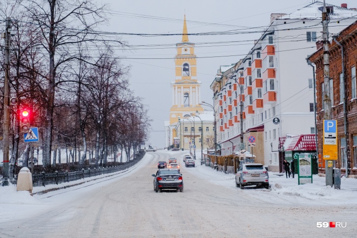Капремонт фасадов идет на Комсомольском проспекте и других центральных улицах