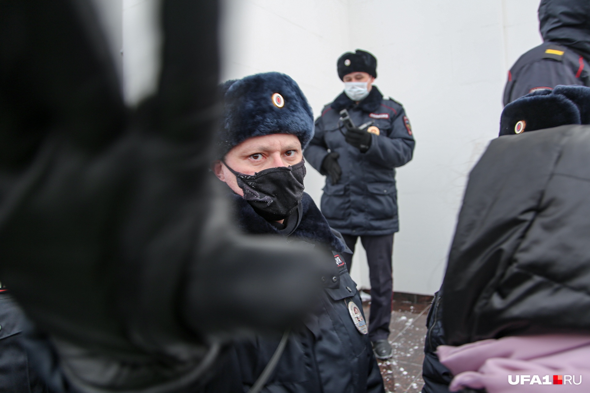 Нервы накалены до предела Нервы накалены до предела