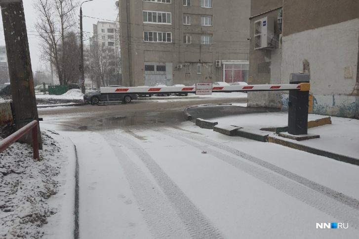 Шлагбаумы получили широкое распространение среди жителей многоквартирных домов Нижнего Новгорода Шлагбаумы получили широкое распространение среди жителей многоквартирных домов Нижнего Новгорода