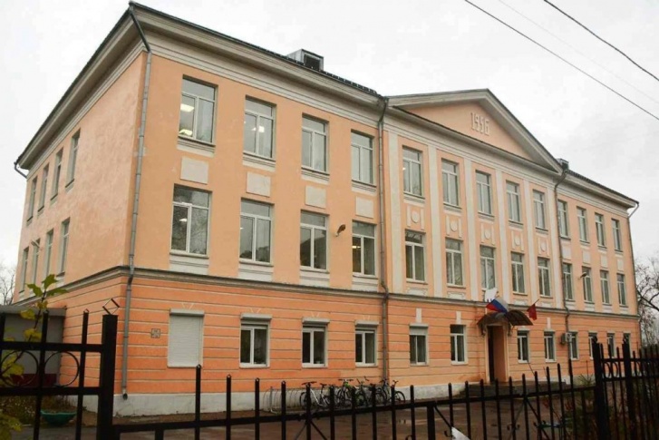 Выпускники <nobr class="_">146-й</nobr> школы поступают в ведущие вузы страны Выпускники <nobr class="_">146-й</nobr> школы поступают в ведущие вузы страны