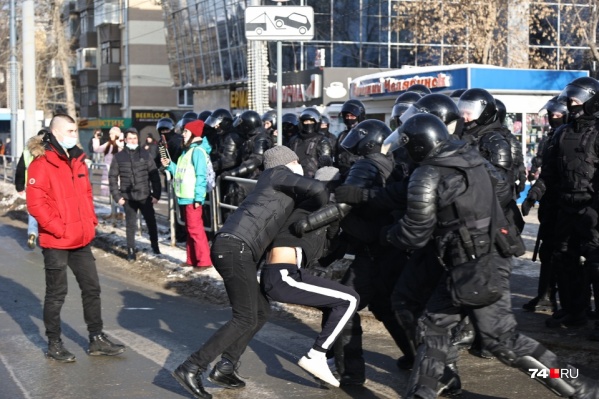 Январские протестные акции в Челябинске переросли в уголовное дело против ее участников и десятки административных дел Январские протестные акции в Челябинске переросли в уголовное дело против ее участников и десятки административных дел
