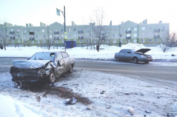 ДТП в Красноглинском районе Самары <a href="https://63.ru/text/incidents/2021/02/21/69778454/" target="_blank" class="_">произошло</a> в один из аварийно опасных дней ДТП в Красноглинском районе Самары <a href="https://63.ru/text/incidents/2021/02/21/69778454/" target="_blank" class="_">произошло</a> в один из аварийно опасных дней
