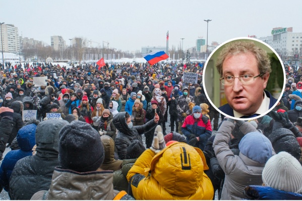 Протестующие дошли до Театра-Театра Протестующие дошли до Театра-Театра