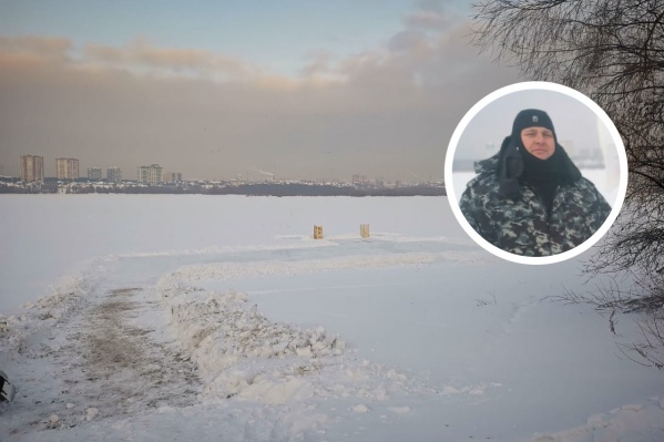 Сейчас на месте будущей купели на Затоне идет чистка льда Сейчас на месте будущей купели на Затоне идет чистка льда