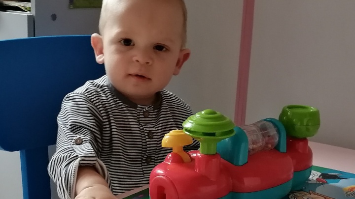 «Они сделали моего ребенка инвалидом»: в Ярославской области мама малыша судится с врачами