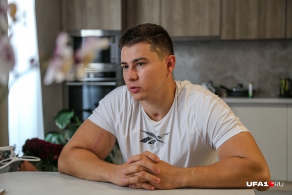 Рустам — известный блогер. О своей жизни он рассказывает в соцсетях Рустам — известный блогер. О своей жизни он рассказывает в соцсетях