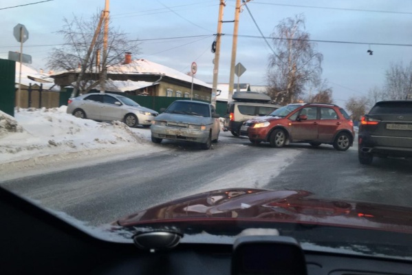 Видео бьются машины