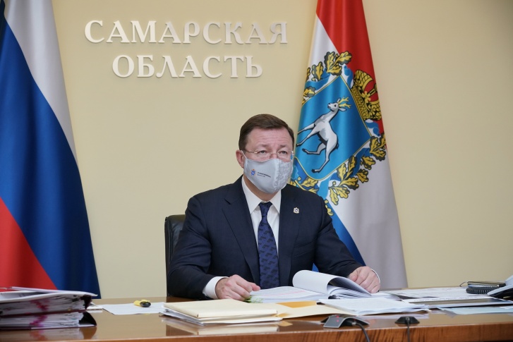 Дмитрий Азаров призвал малый и средний бизнес активнее пользоваться мерами господдержки Дмитрий Азаров призвал малый и средний бизнес активнее пользоваться мерами господдержки