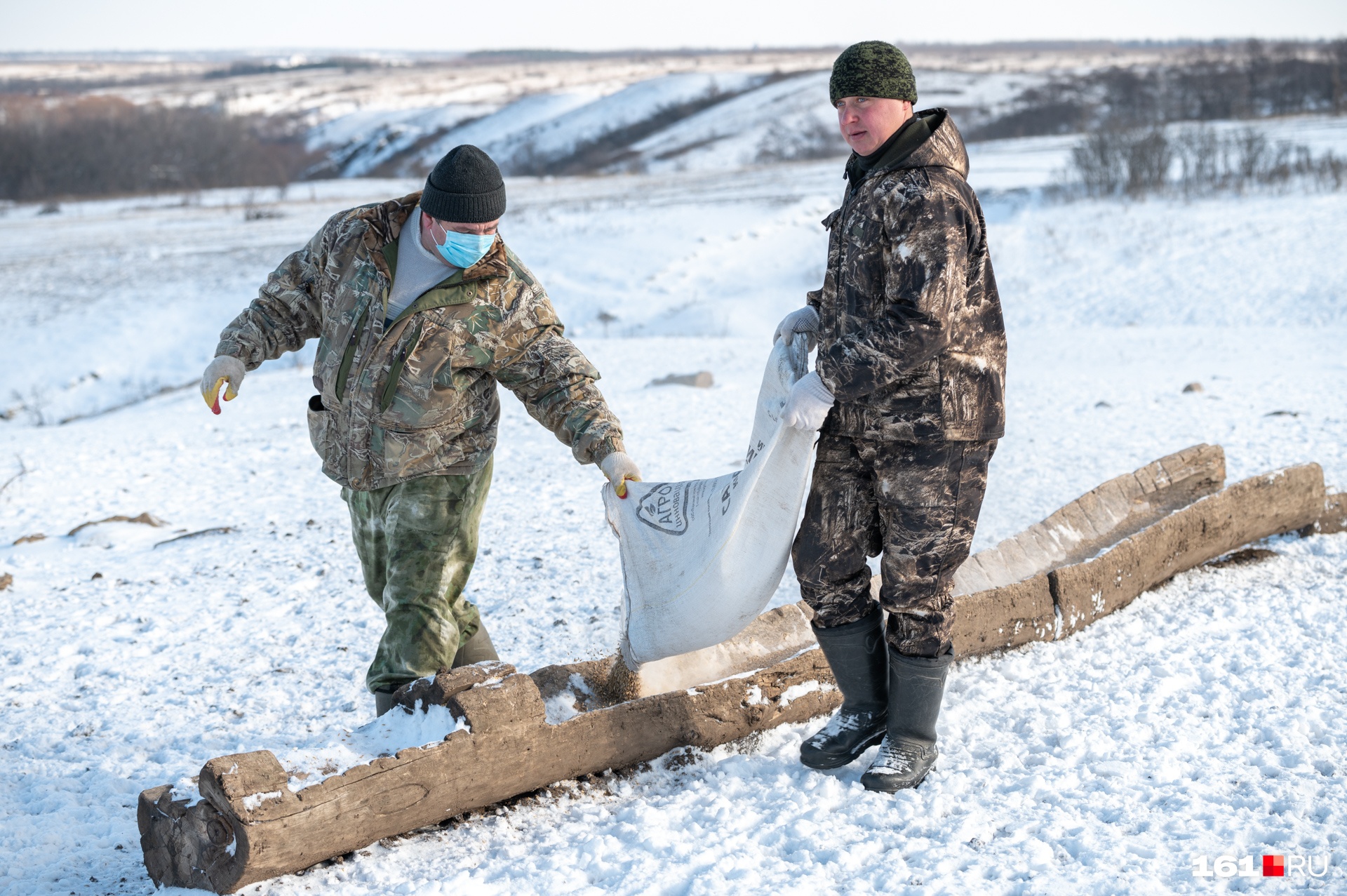 В месяц уходит около <nobr class="_">14 тонн</nobr> корма В месяц уходит около <nobr class="_">14 тонн</nobr> корма 
