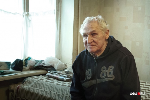 Владислав Федяев сейчас живет один Владислав Федяев сейчас живет один