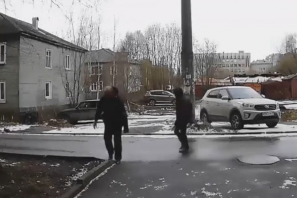 До дома после всего случившегося пострадавший добрался сам, хотя и с трудом <br> До дома после всего случившегося пострадавший добрался сам, хотя и с трудом <br>