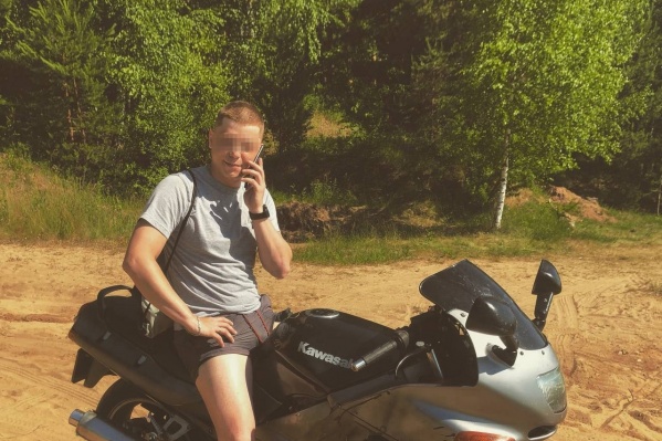 Леонид разбился на трассе под Ярославлем Леонид разбился на трассе под Ярославлем